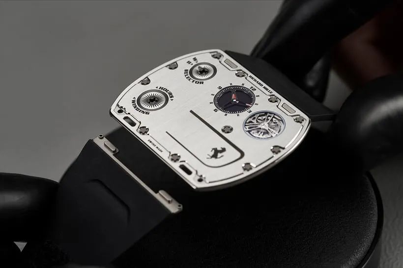法拉利和Richard Mille联名款手表刷新最薄记录-腕表百科